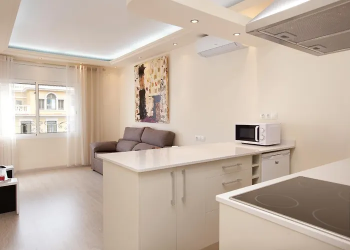Barnapartments Rambla Cataluña Apartamento *